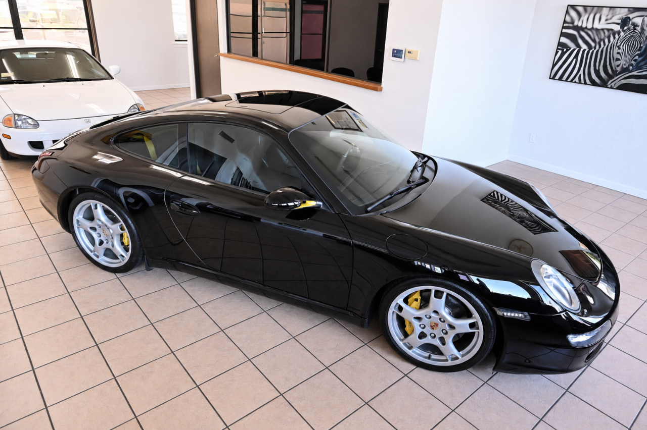 Porsche 911  2005