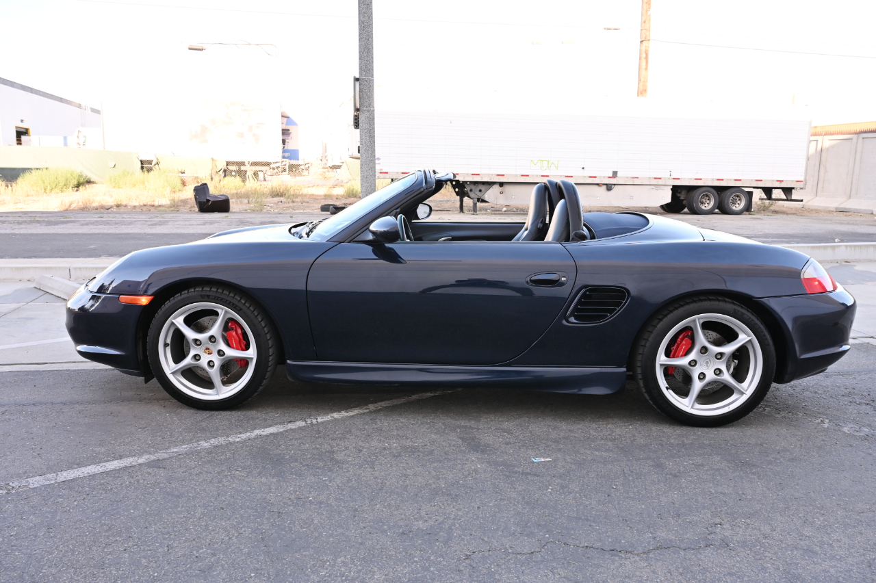 Porsche Boxster  2003