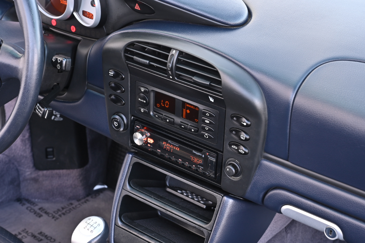 Porsche Boxster  2003