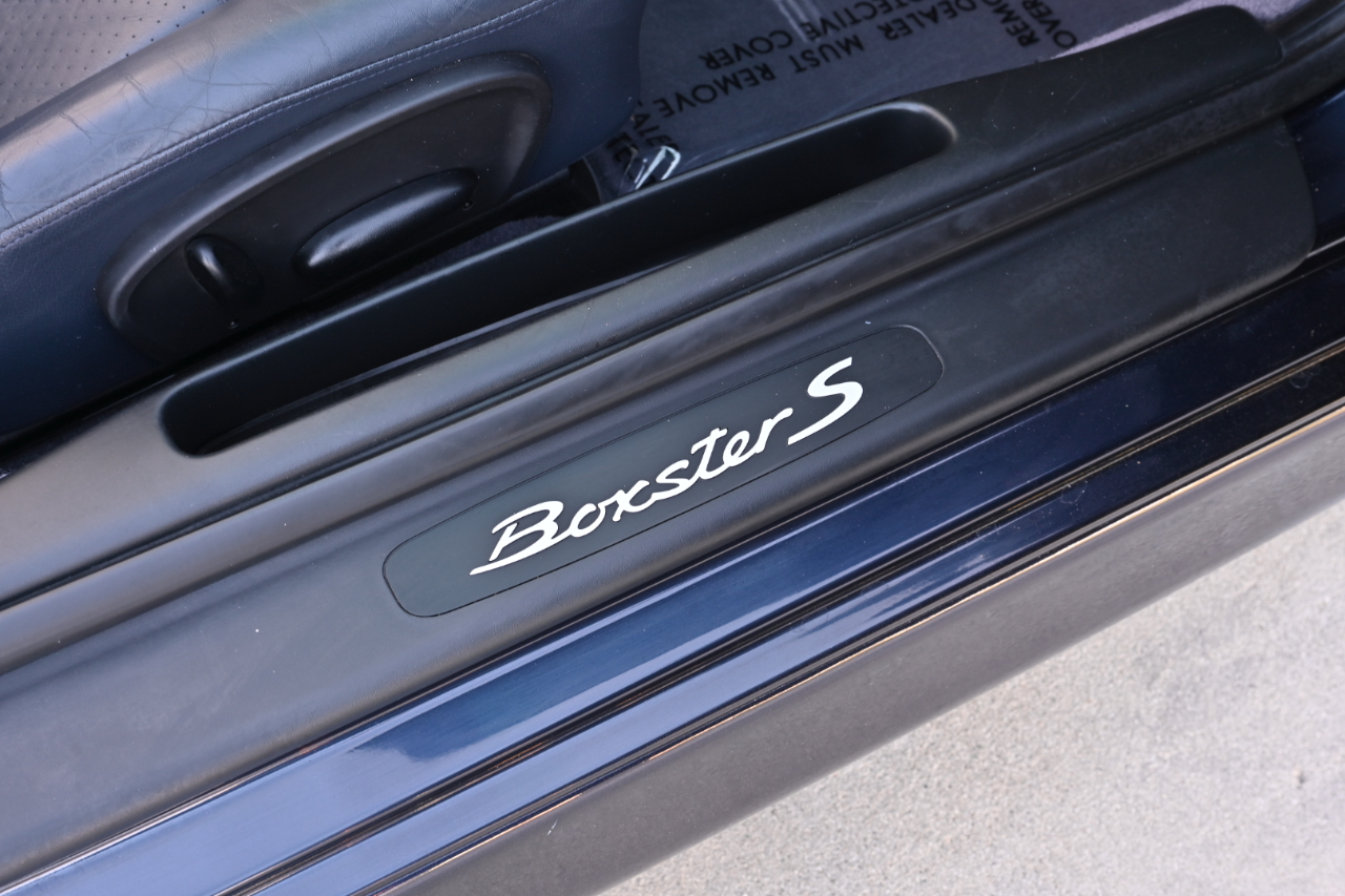 Porsche Boxster  2003