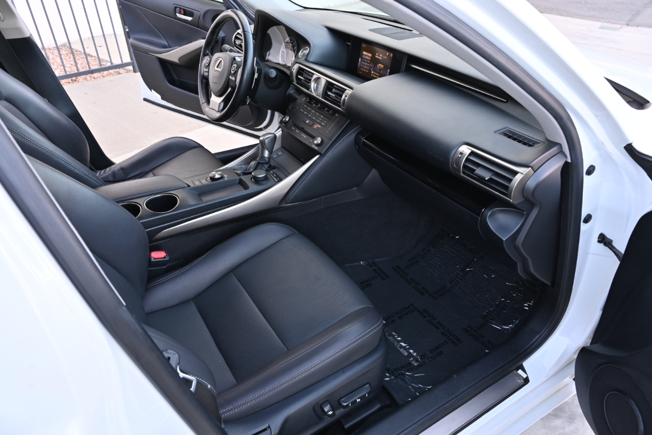 Lexus IS 250  2015