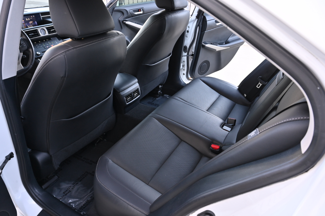 Lexus IS 250  2015