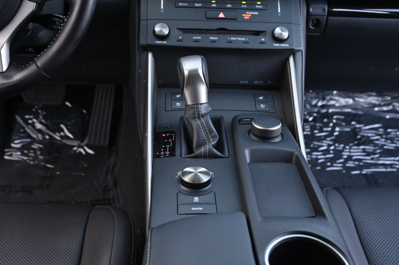 Lexus IS 250  2015