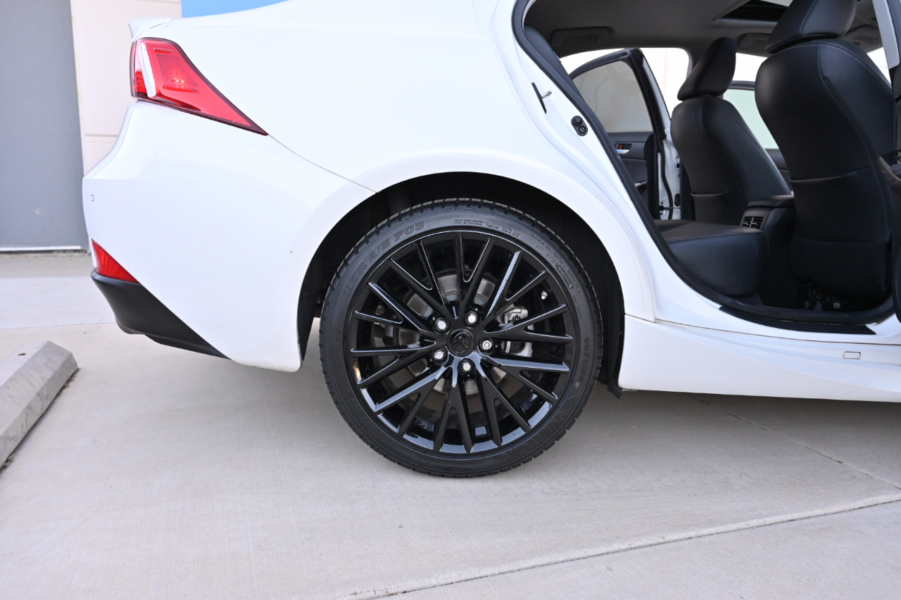 Lexus IS 250  2015