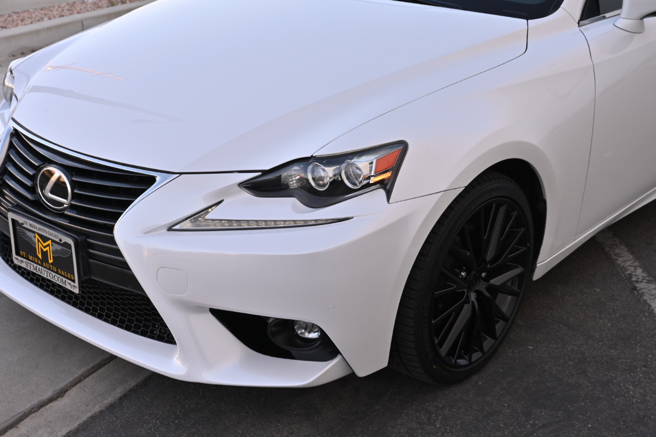 Lexus IS 250  2015