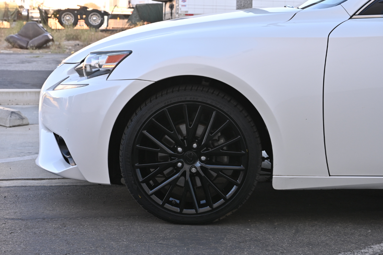 Lexus IS 250  2015