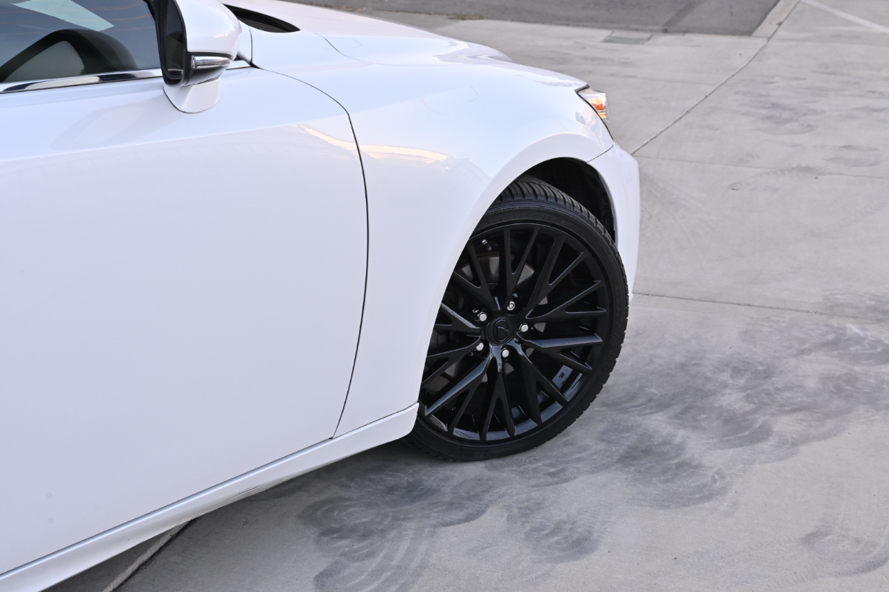 Lexus IS 250  2015
