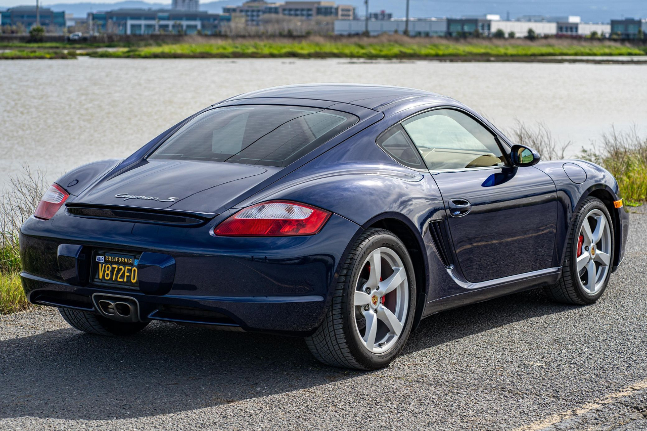 Porsche Cayman  2006