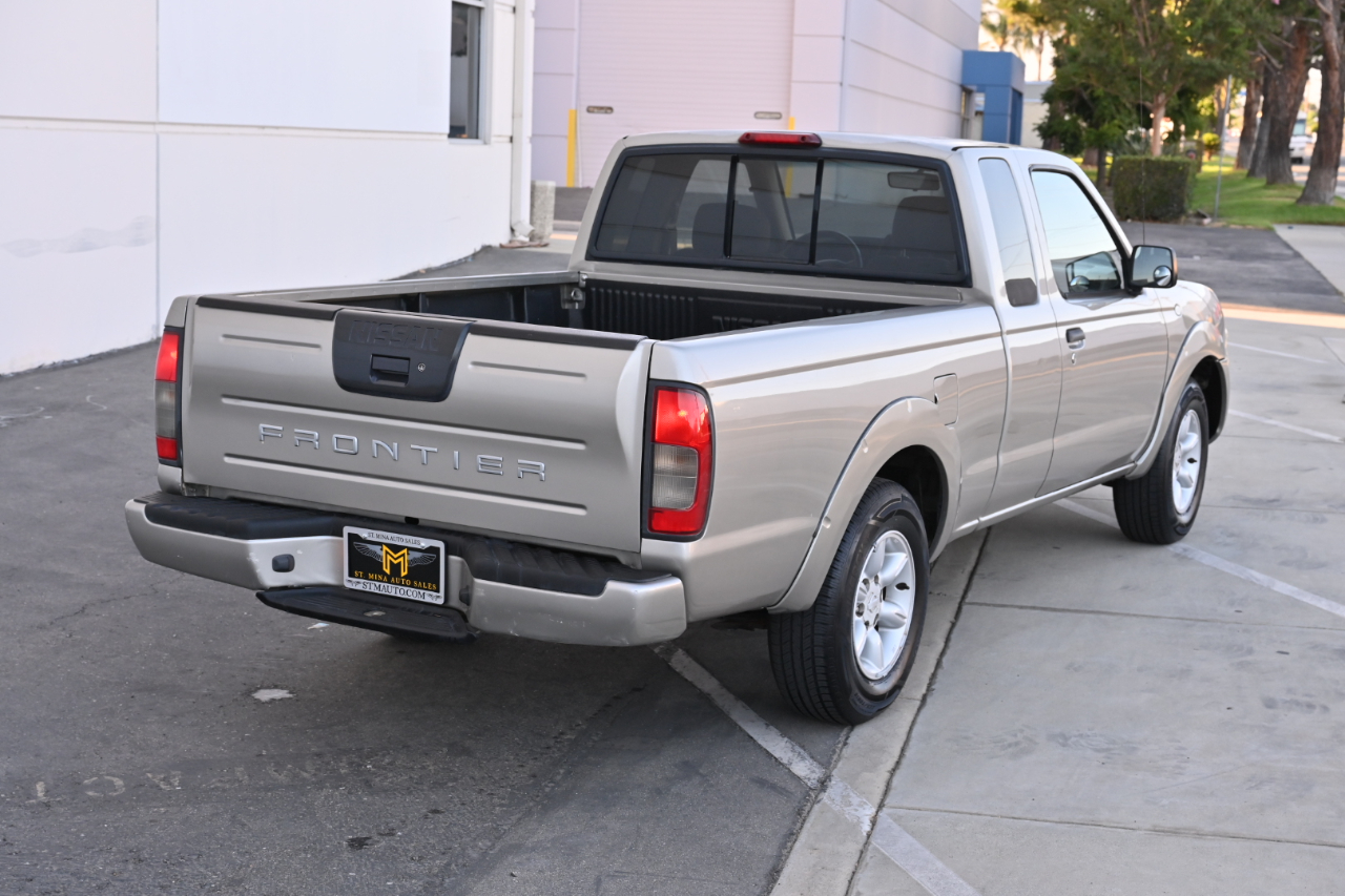 Nissan Frontier 2WD XE King Cab I4 Auto 2001