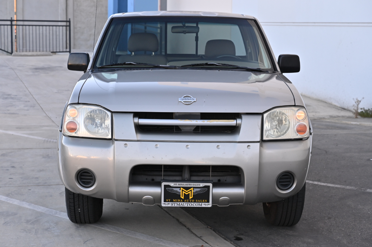 Nissan Frontier 2WD XE King Cab I4 Auto 2001