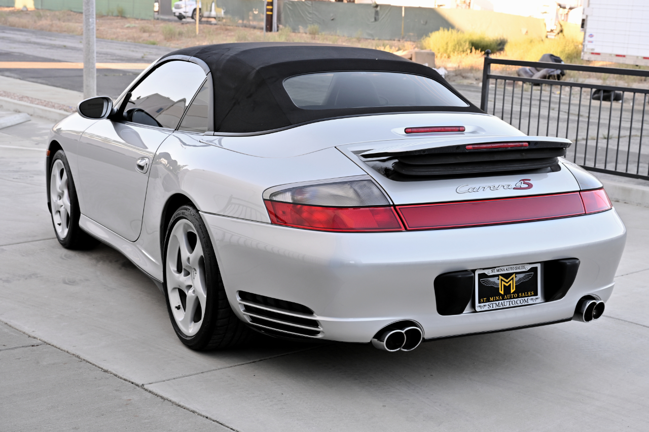 Porsche 911  2004