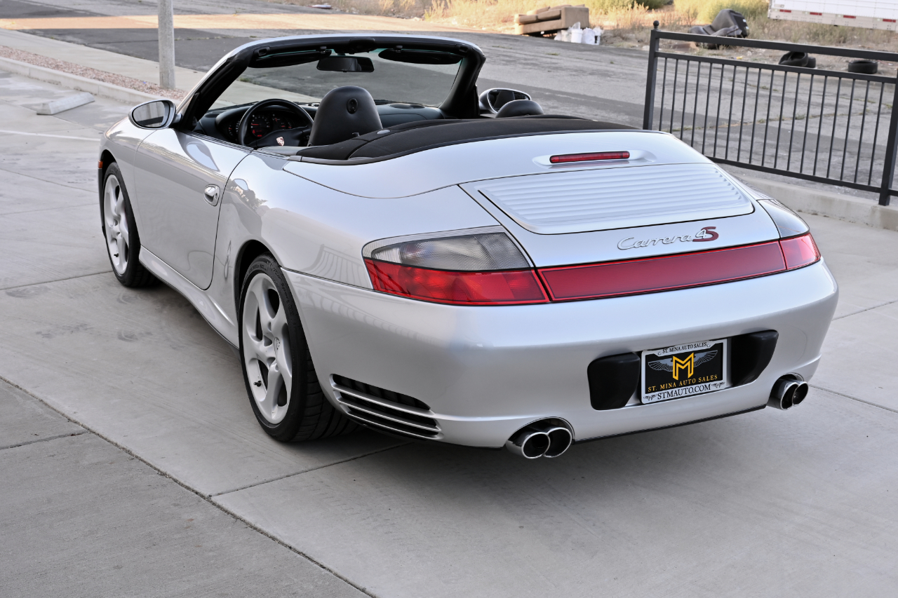 Porsche 911  2004