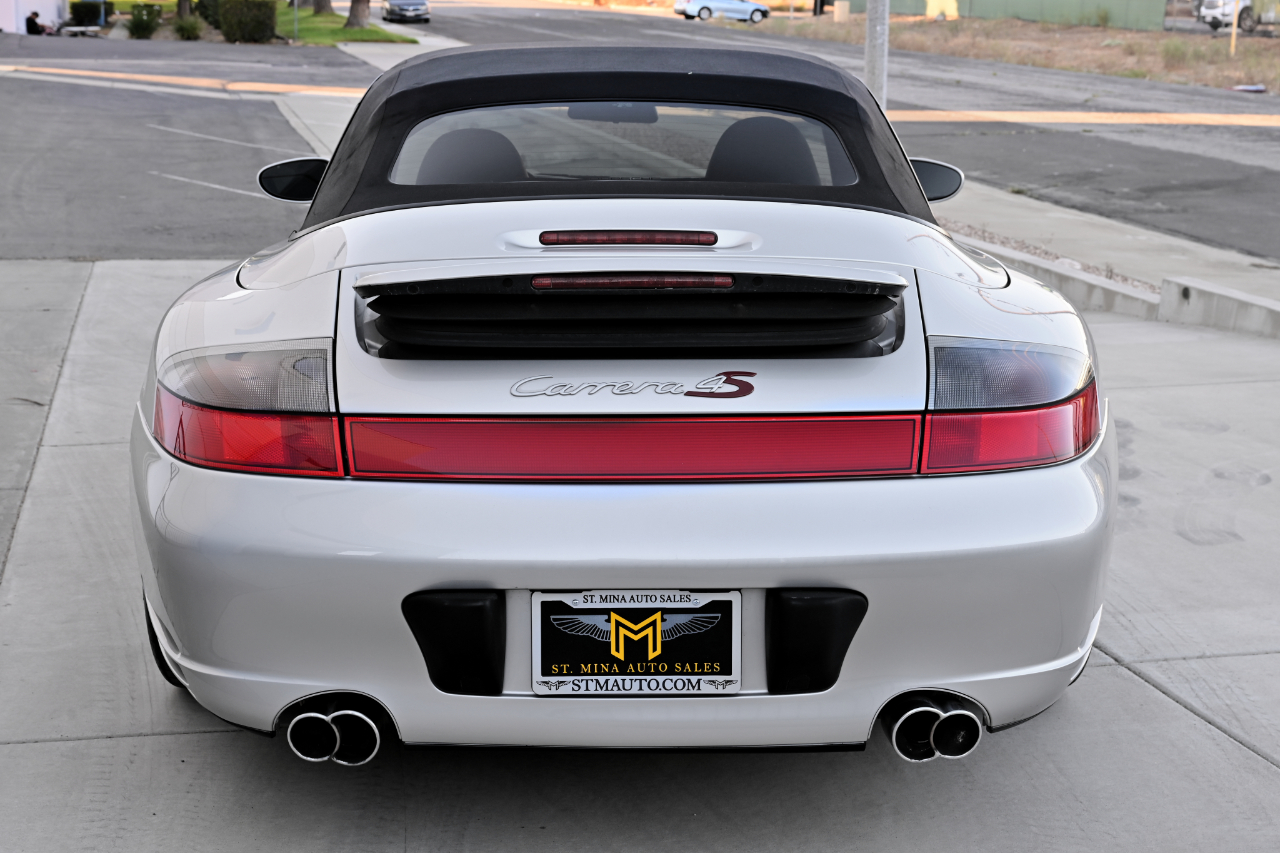 Porsche 911  2004