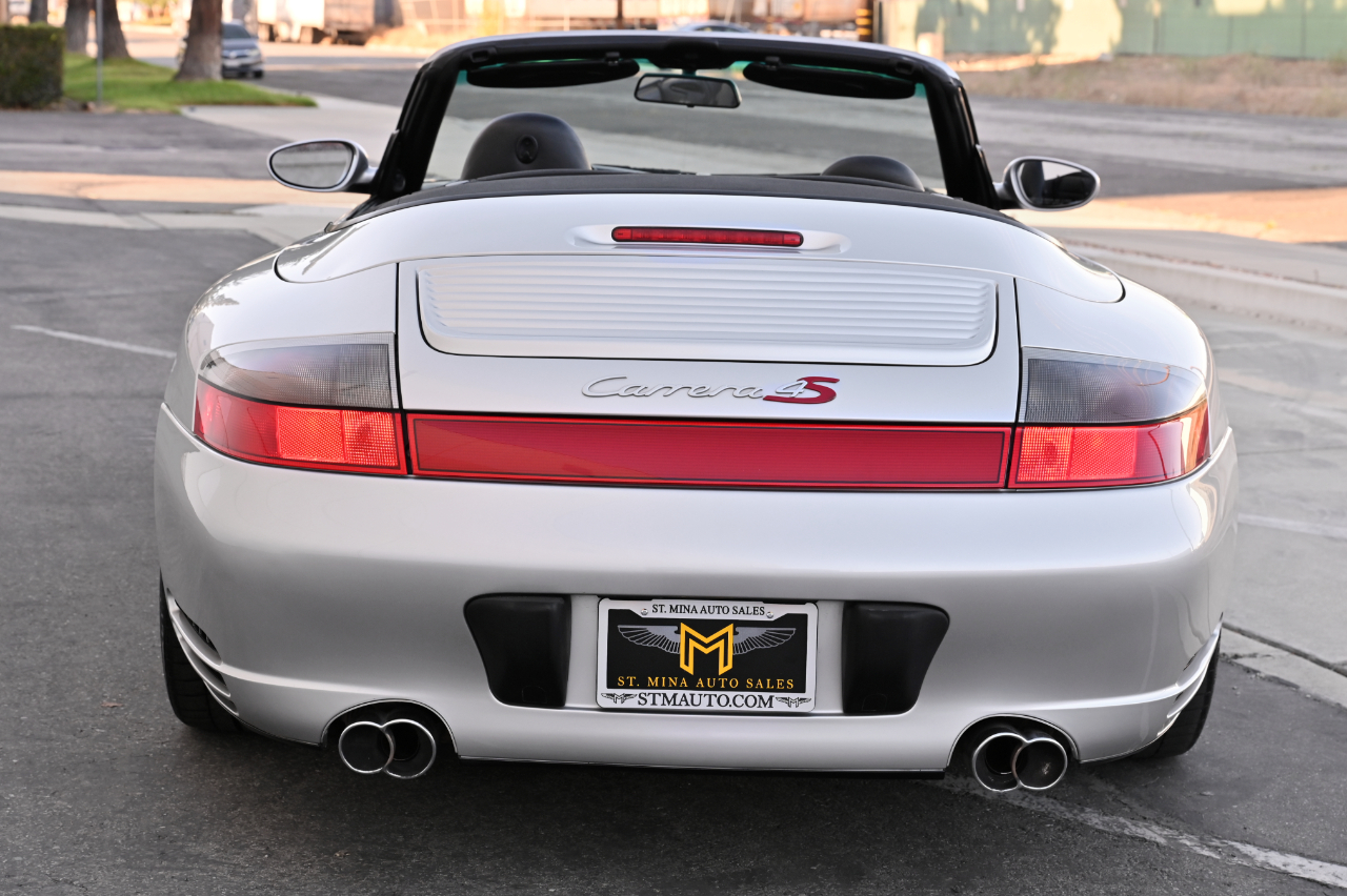 Porsche 911  2004
