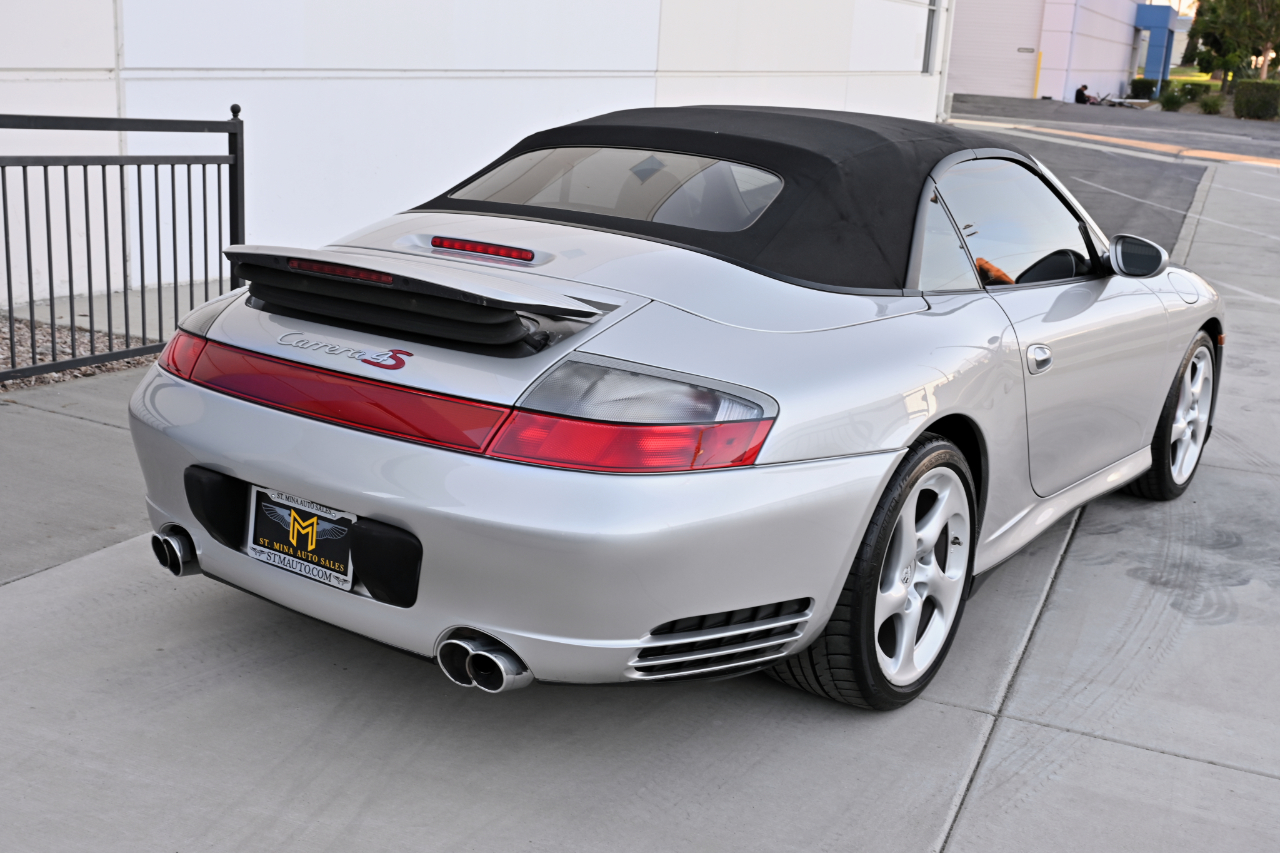 Porsche 911  2004