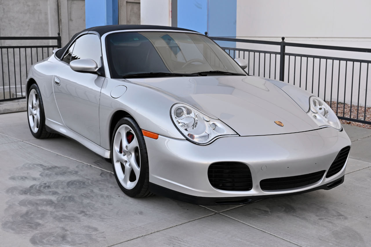 Porsche 911  2004