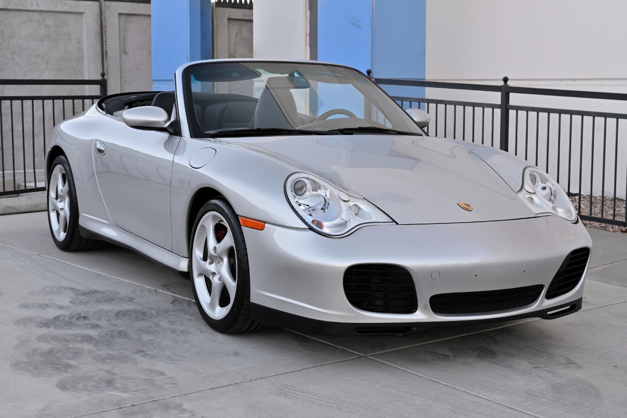 Porsche 911  2004