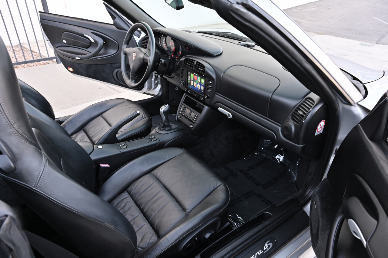 Porsche 911  2004