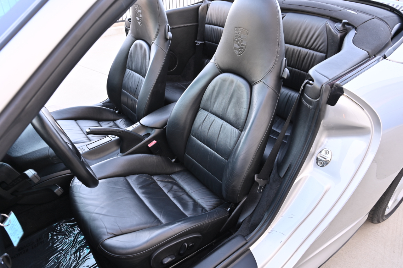 Porsche 911  2004