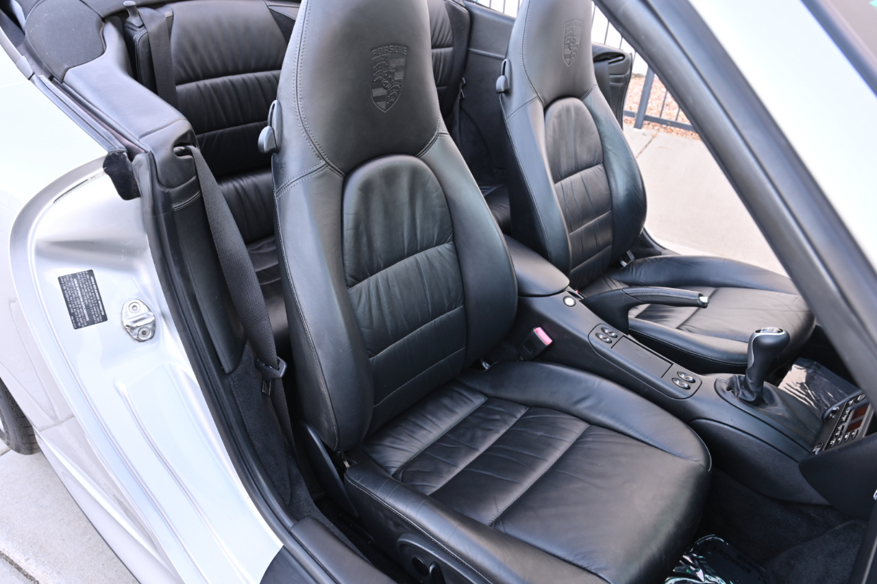 Porsche 911  2004