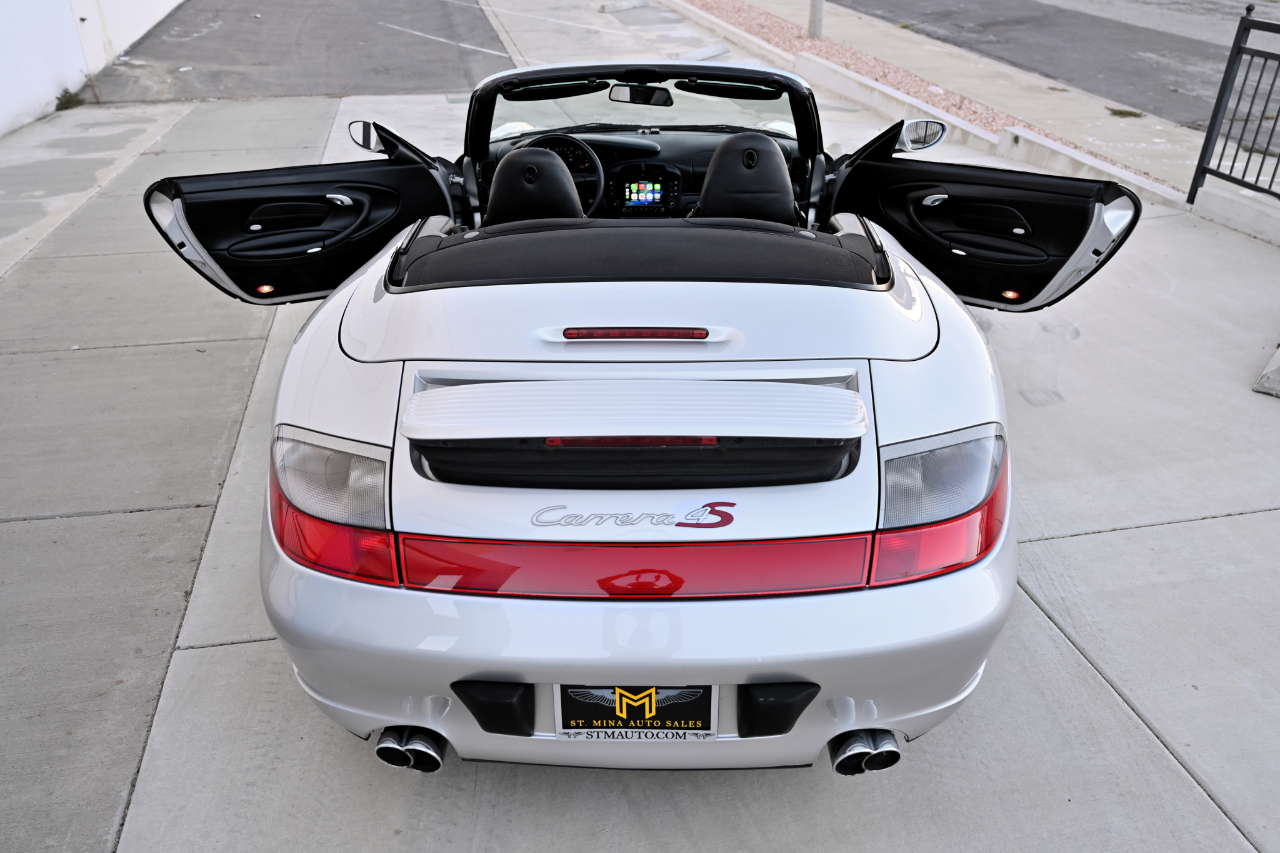 Porsche 911  2004