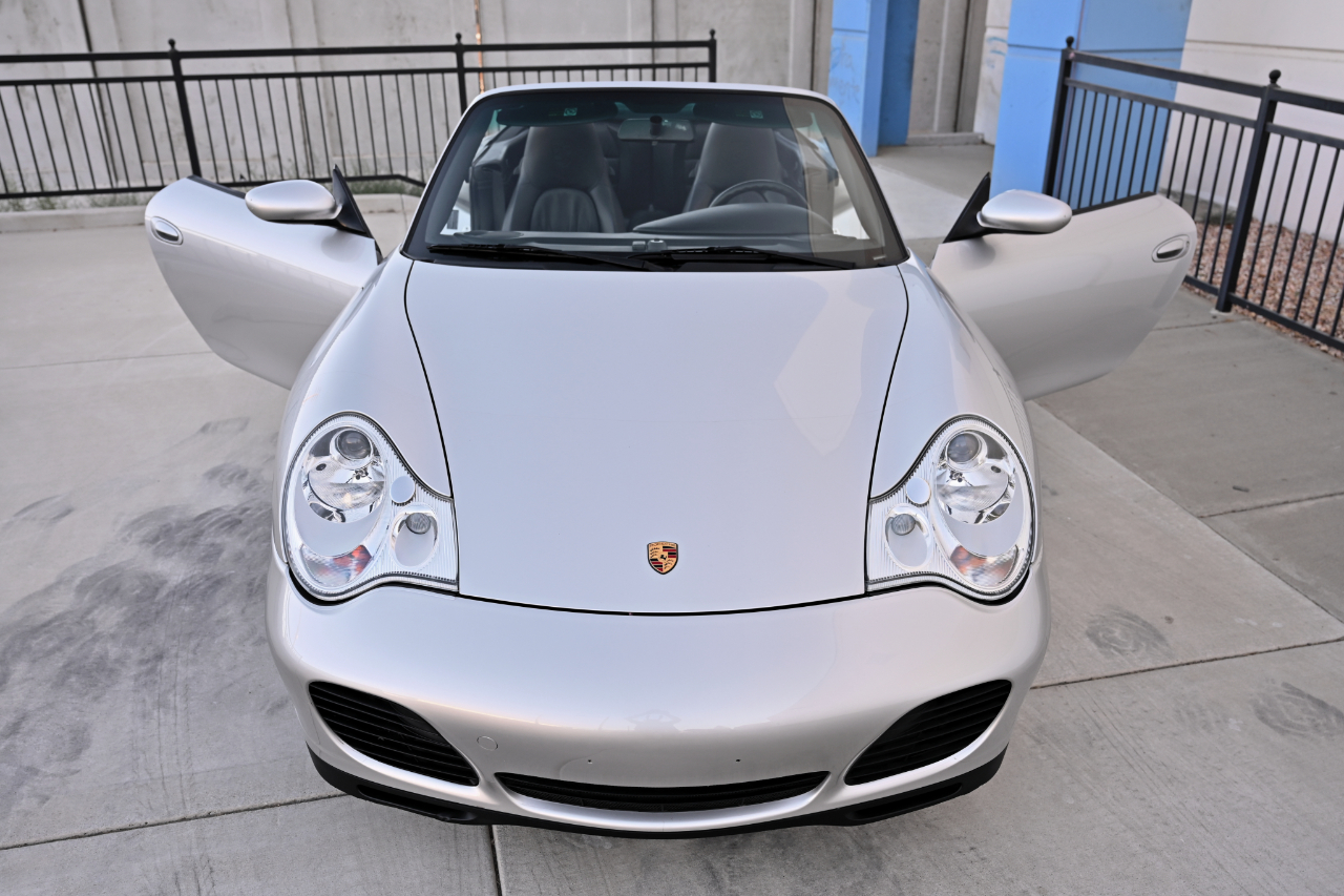 Porsche 911  2004