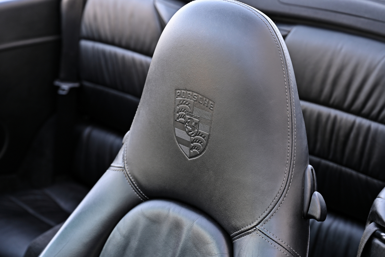 Porsche 911  2004