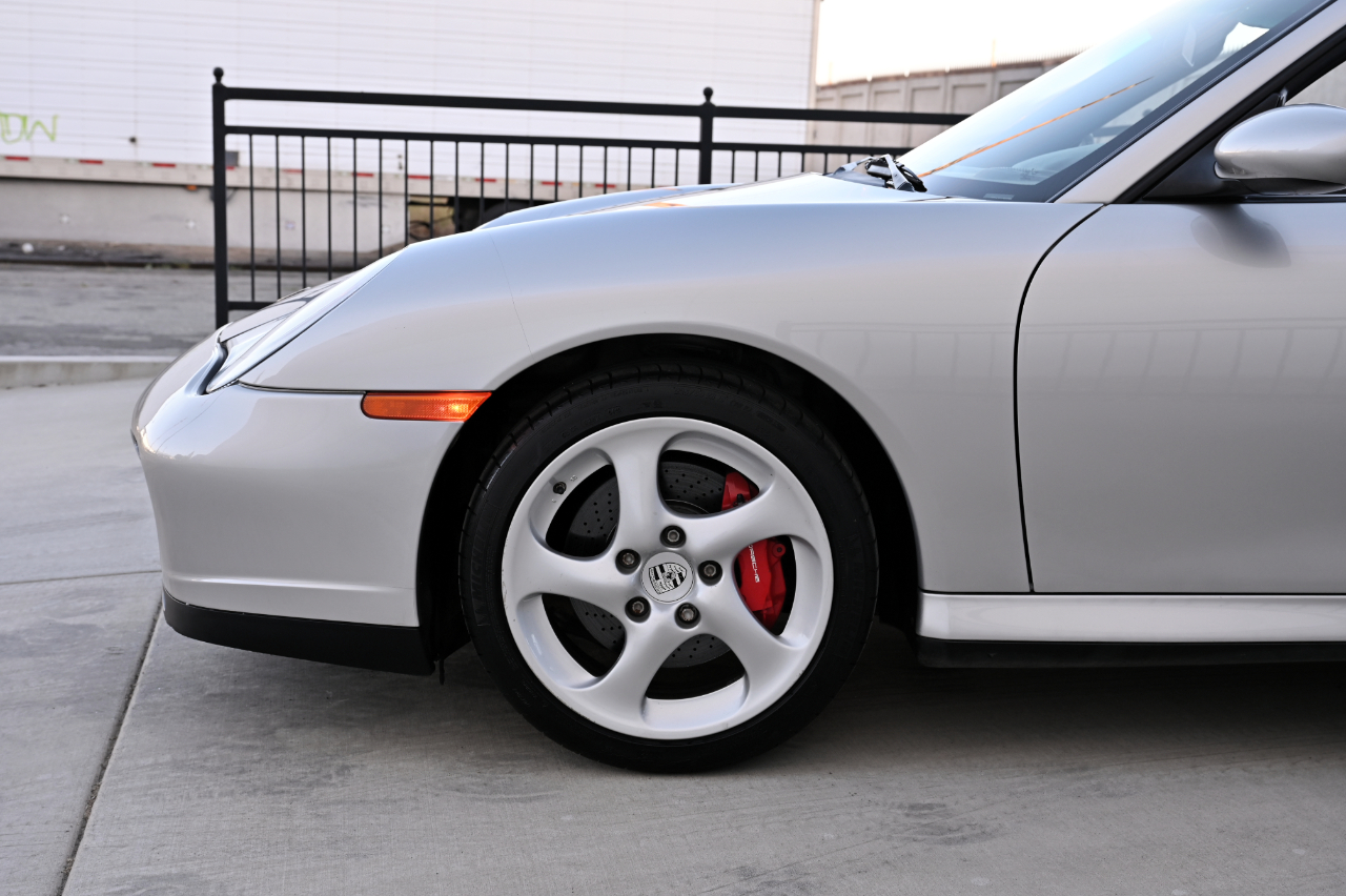 Porsche 911  2004