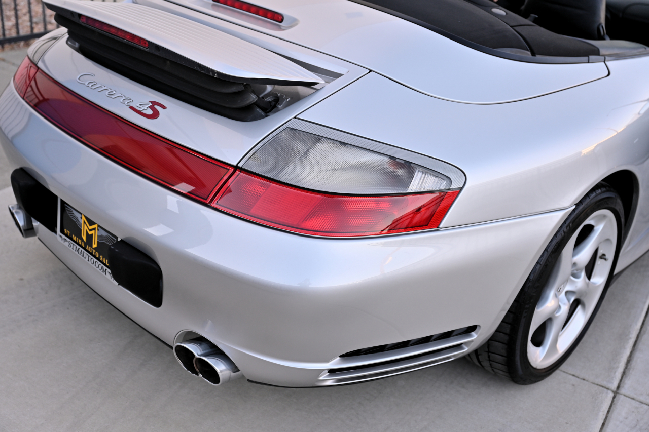 Porsche 911  2004