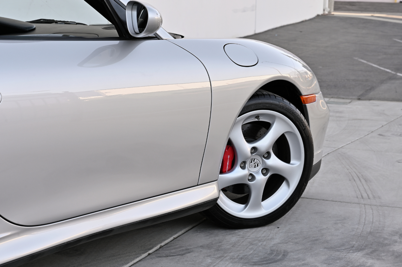 Porsche 911  2004