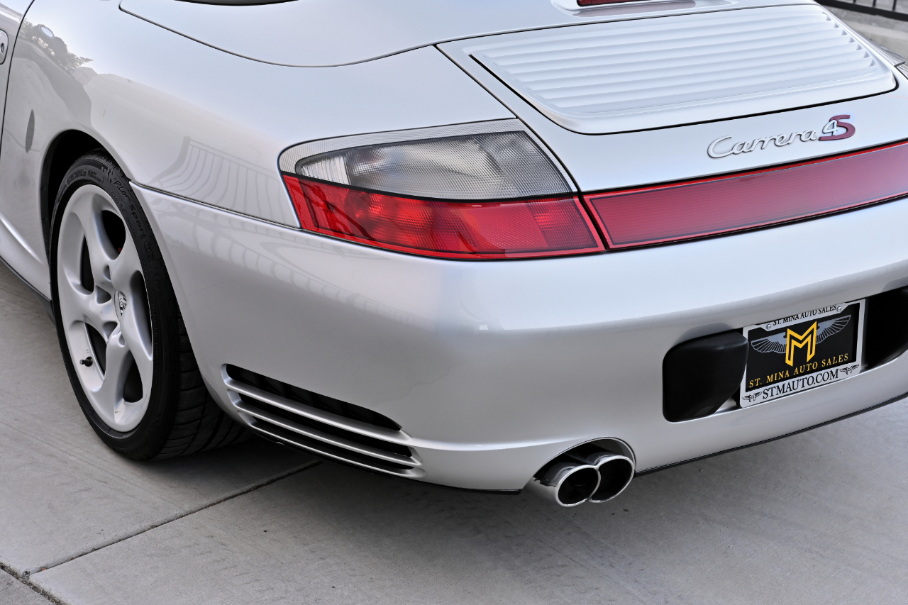 Porsche 911  2004