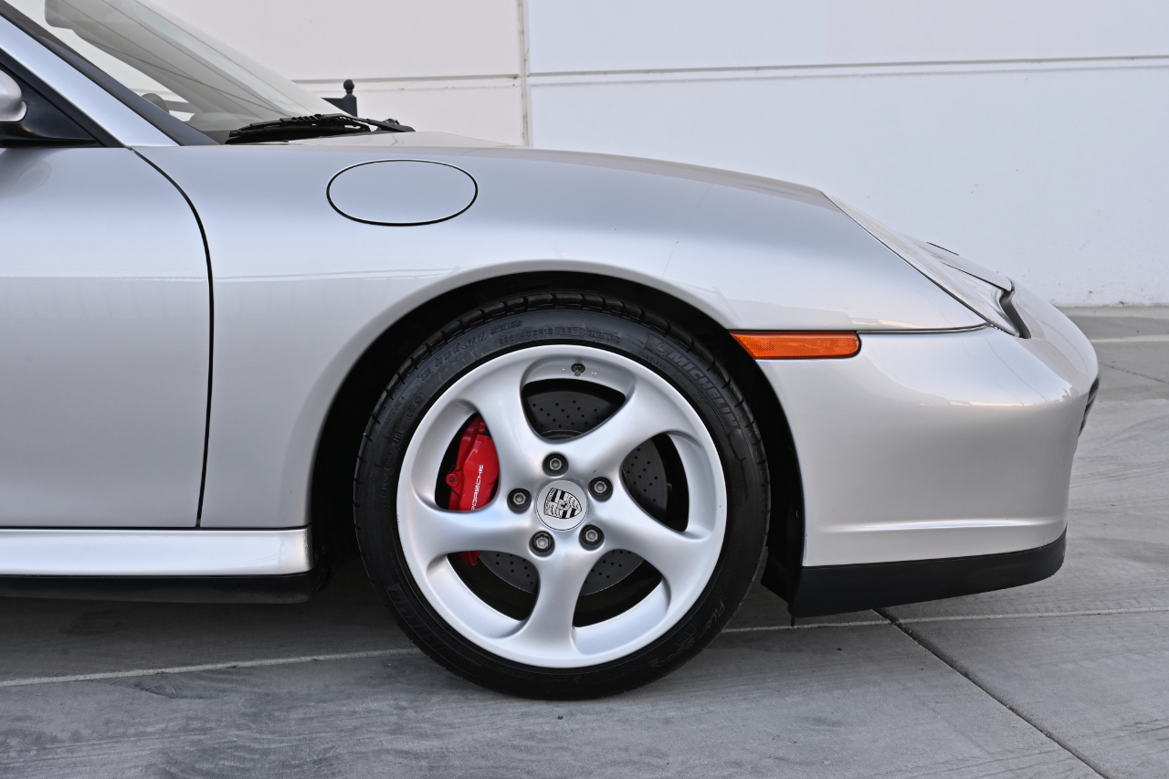 Porsche 911  2004