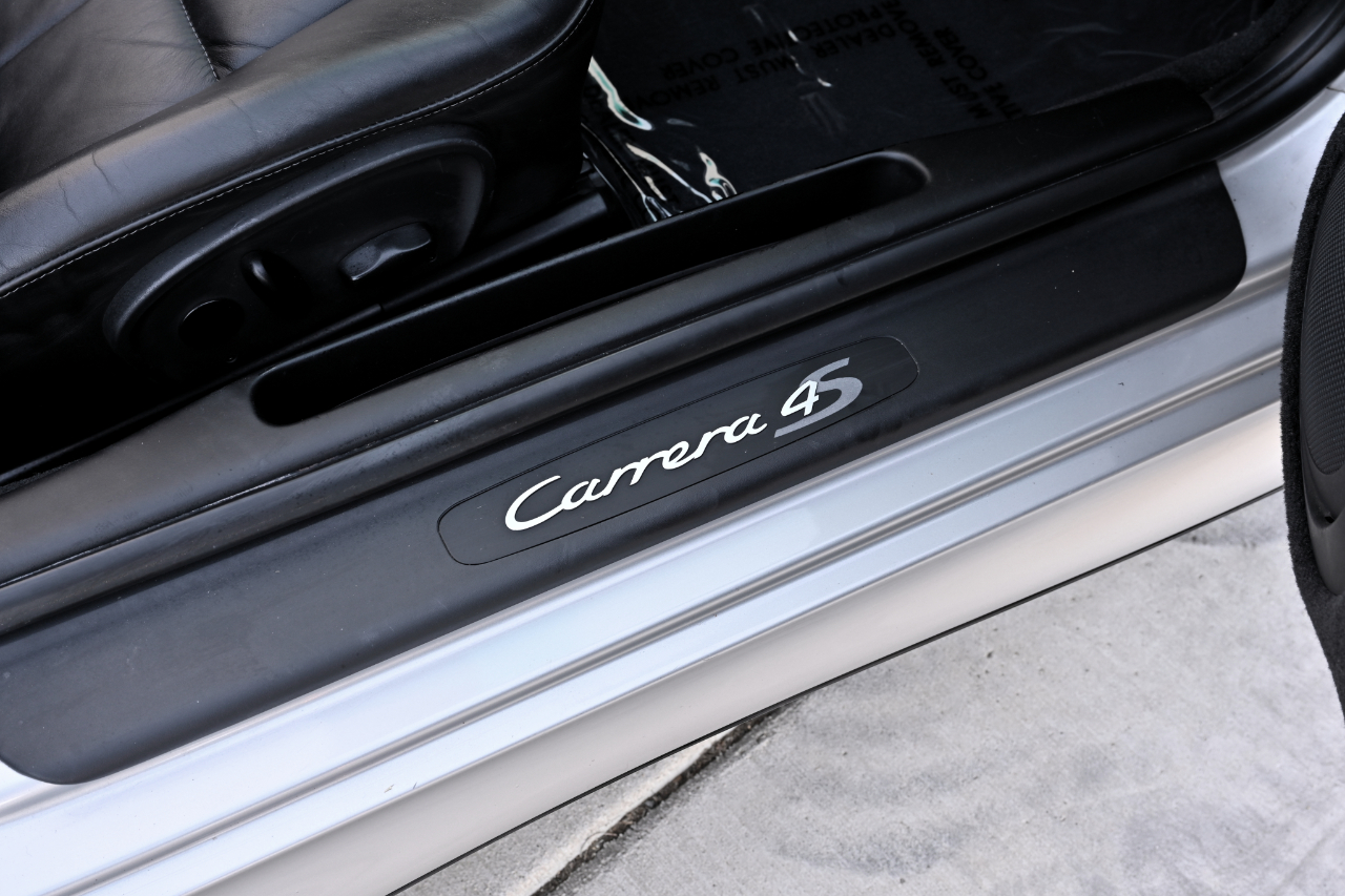 Porsche 911  2004