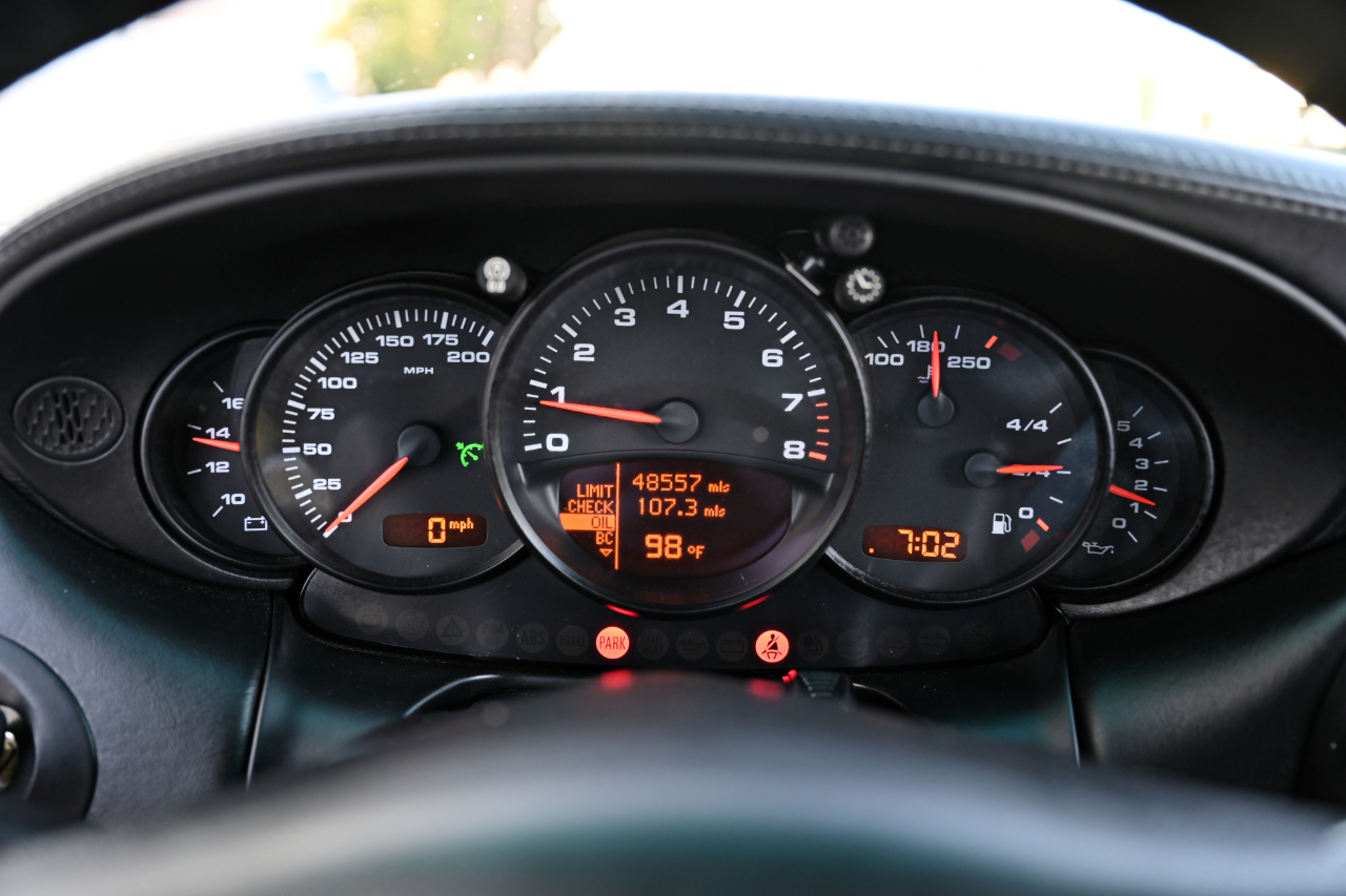 Porsche 911  2004