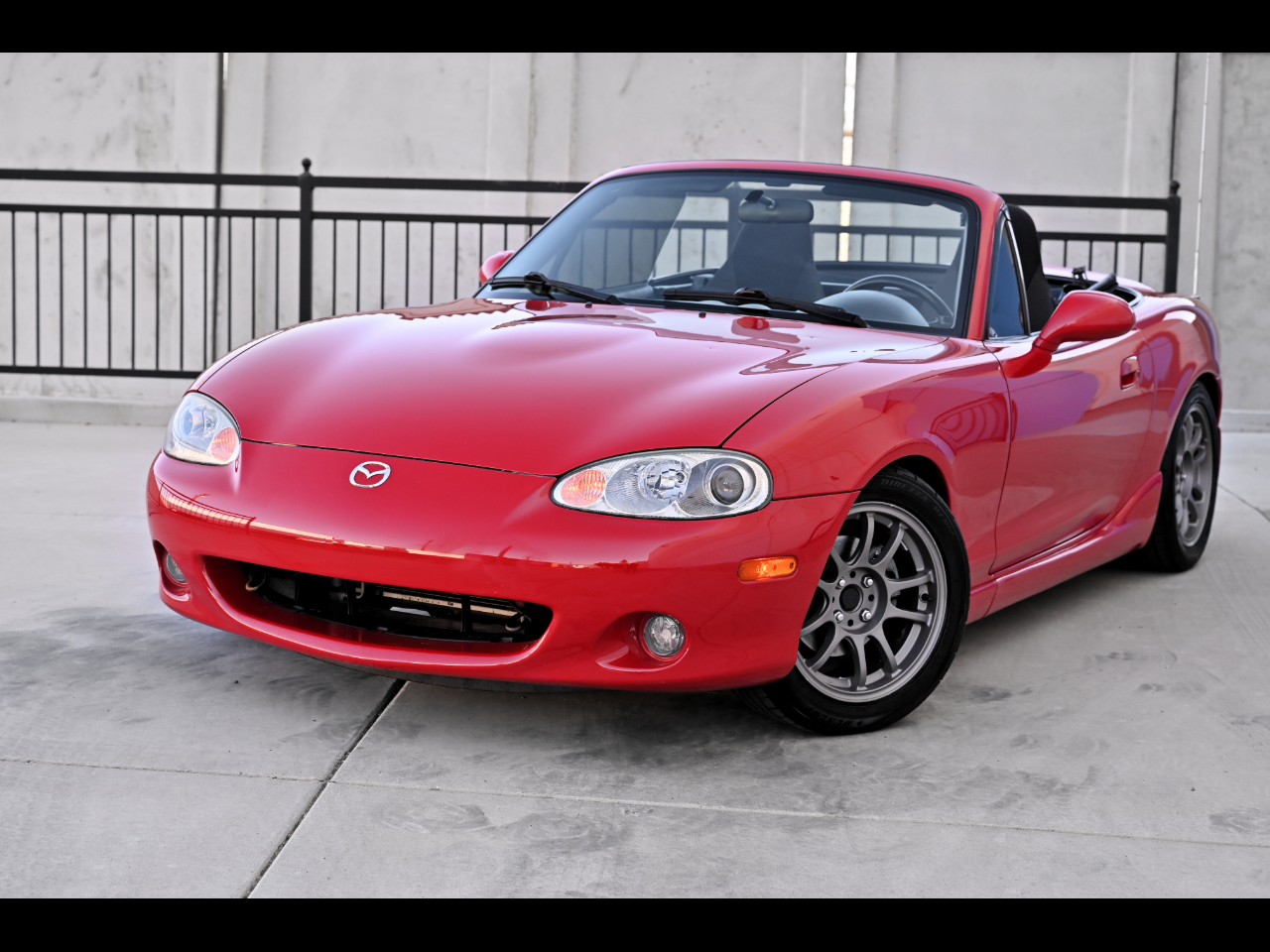2001 Mazda MX-5 Miata Base 5MT