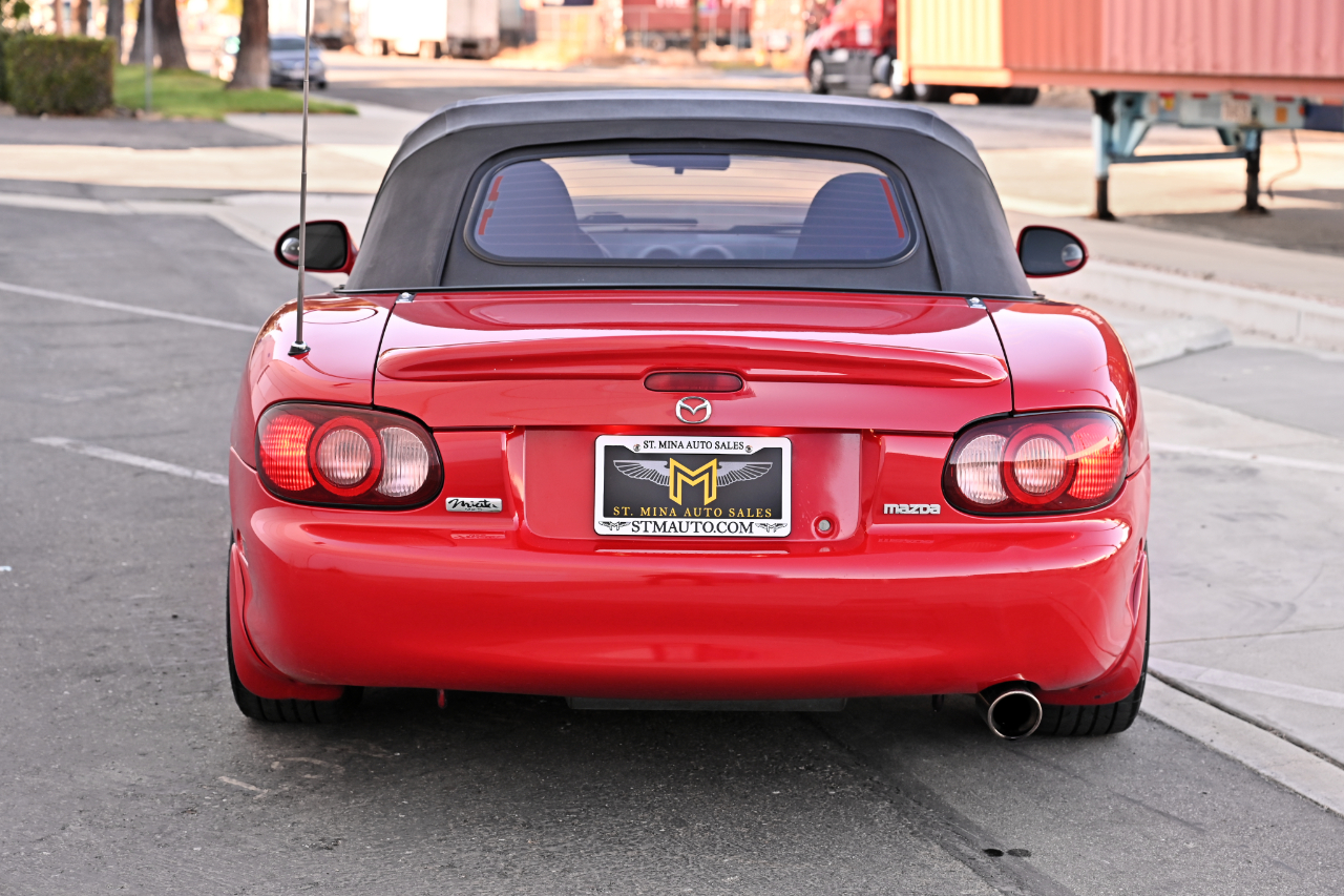 Mazda MX-5 Miata  2001