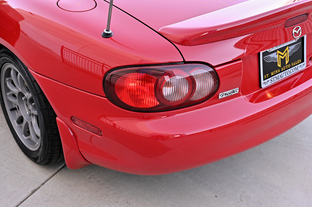 Mazda MX-5 Miata  2001