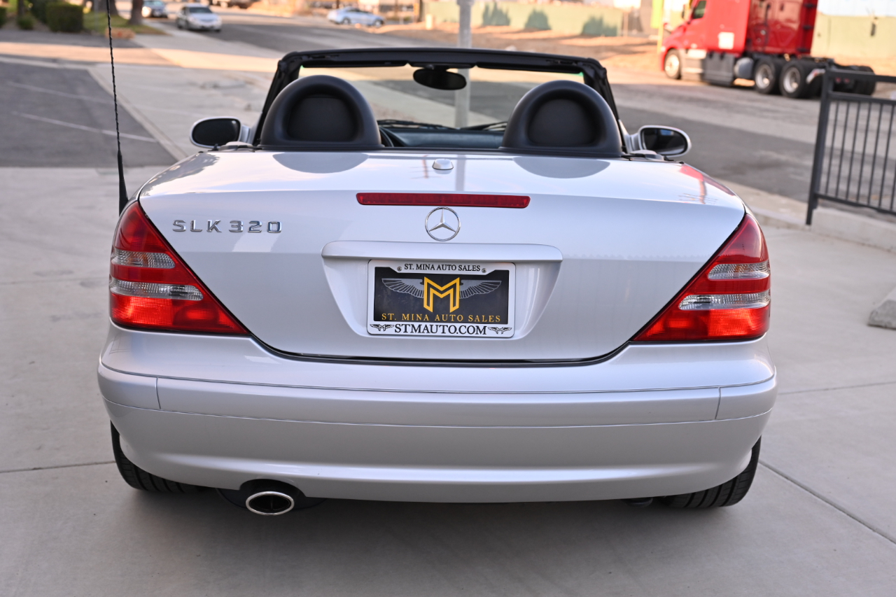 Mercedes-Benz SLK-Class 2dr Roadster 3.2L 2002