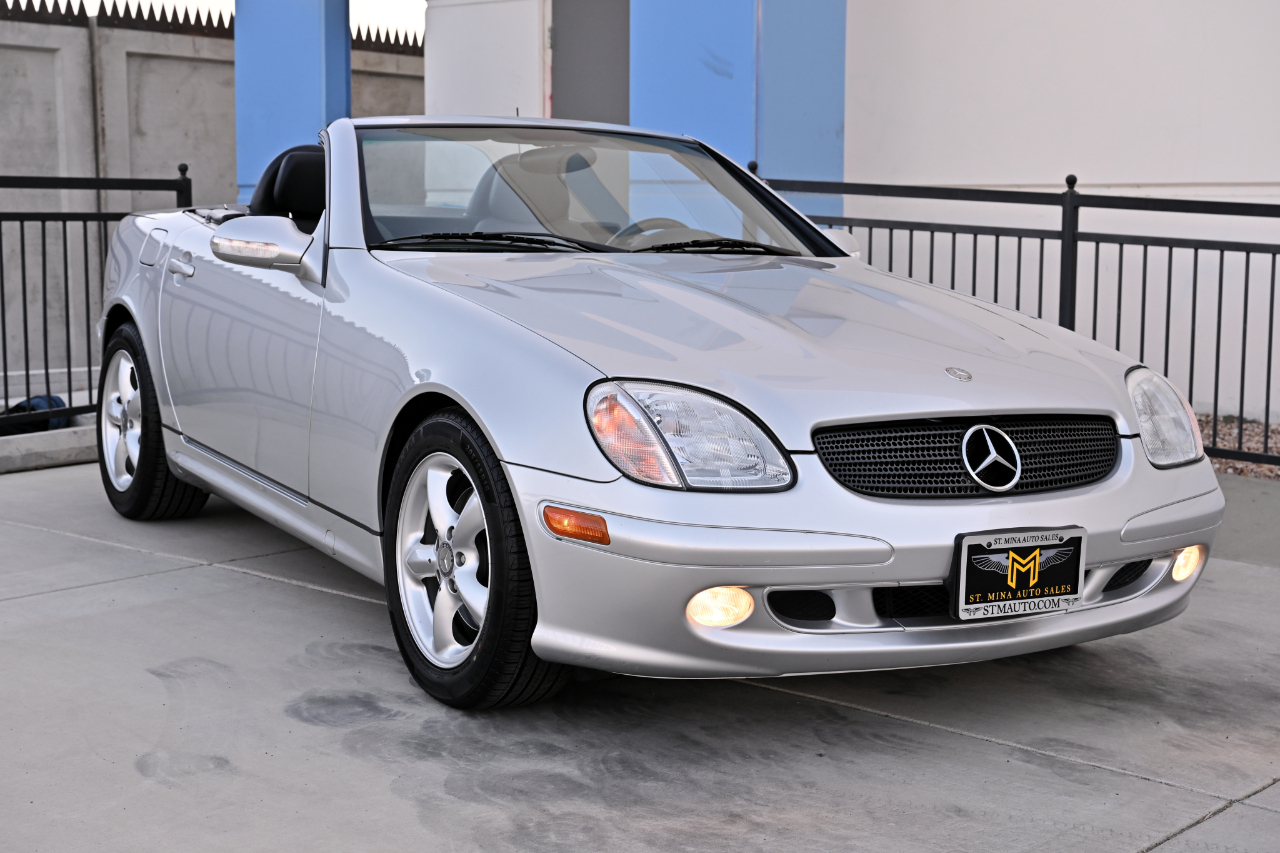 Mercedes-Benz SLK-Class 2dr Roadster 3.2L 2002