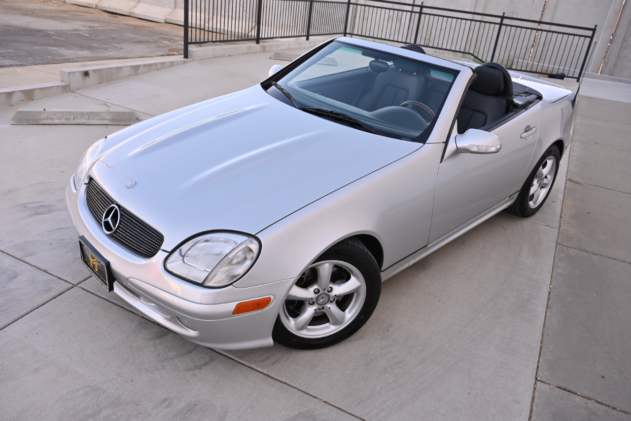 Mercedes-Benz SLK-Class 2dr Roadster 3.2L 2002