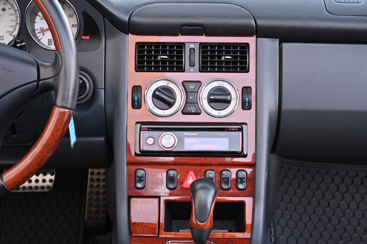 Mercedes-Benz SLK-Class 2dr Roadster 3.2L 2002