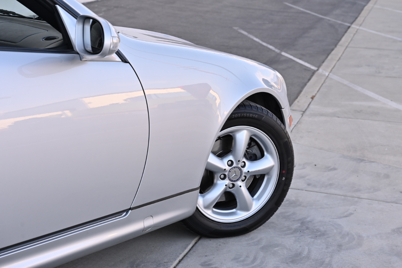 Mercedes-Benz SLK-Class 2dr Roadster 3.2L 2002