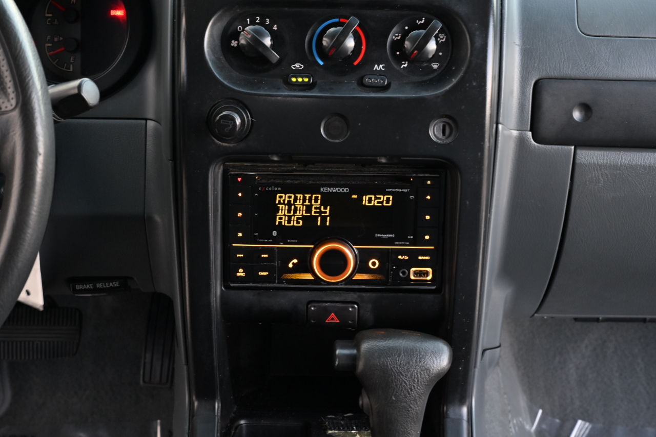 Nissan Frontier 2WD XE King Cab V6 Auto Desert Runner 2003