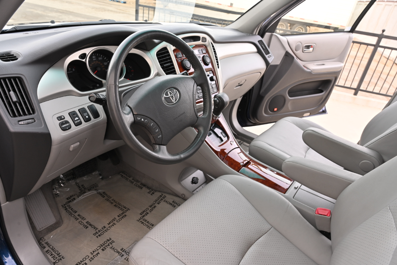 Toyota Highlander  2005
