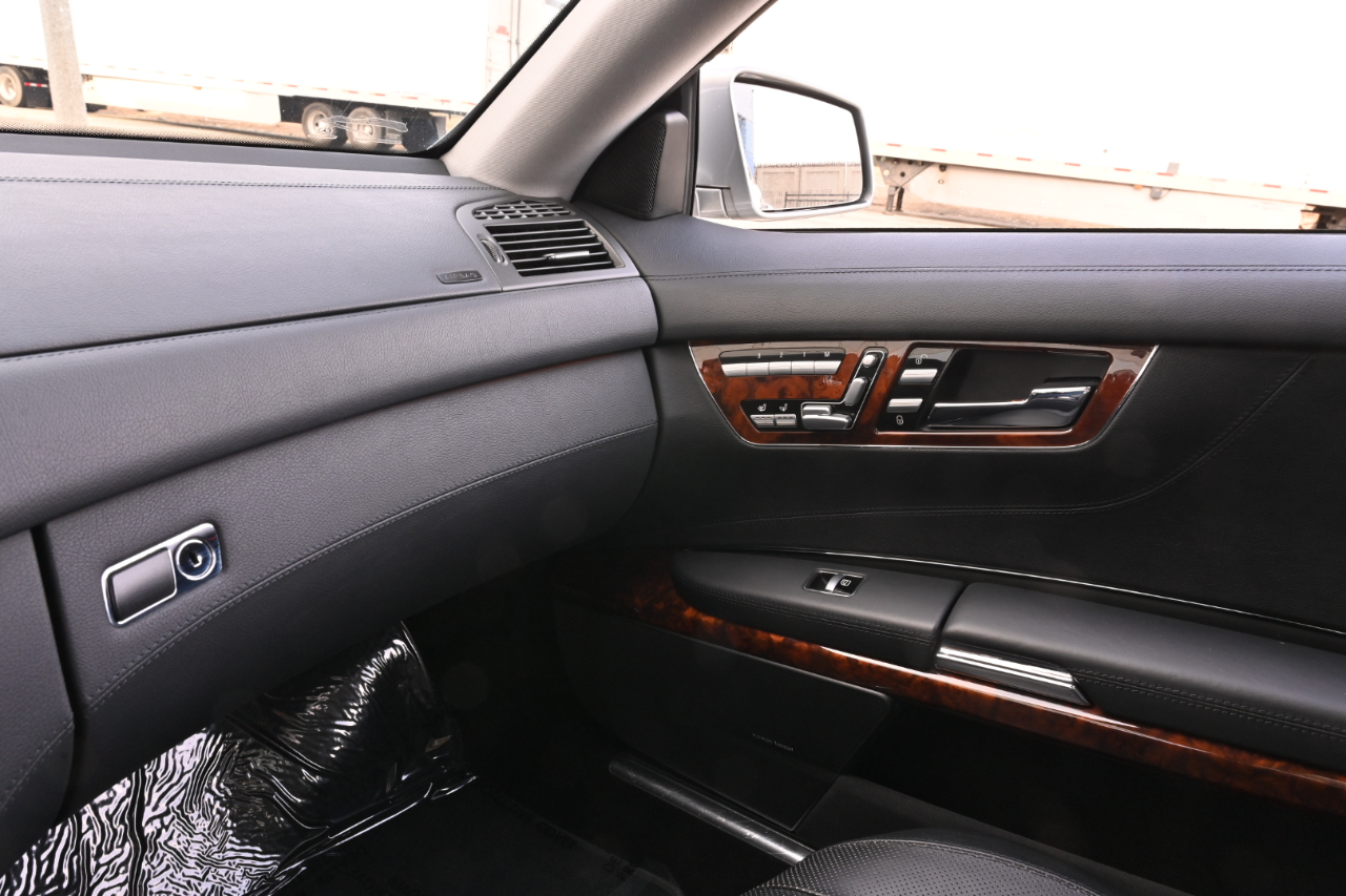 Mercedes-Benz CL-Class  2010