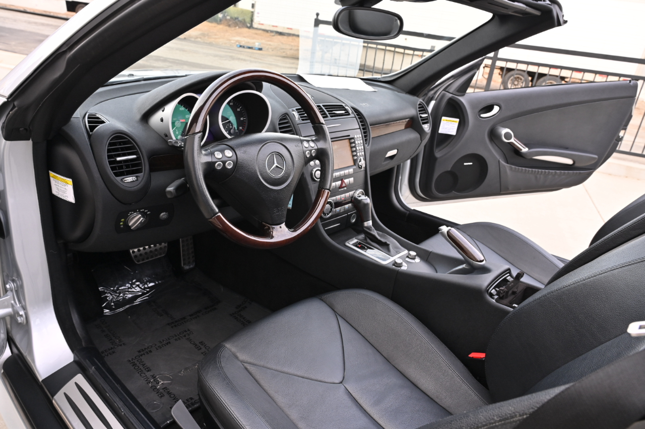 Mercedes-Benz SLK-Class Roadster 3.5L 2005