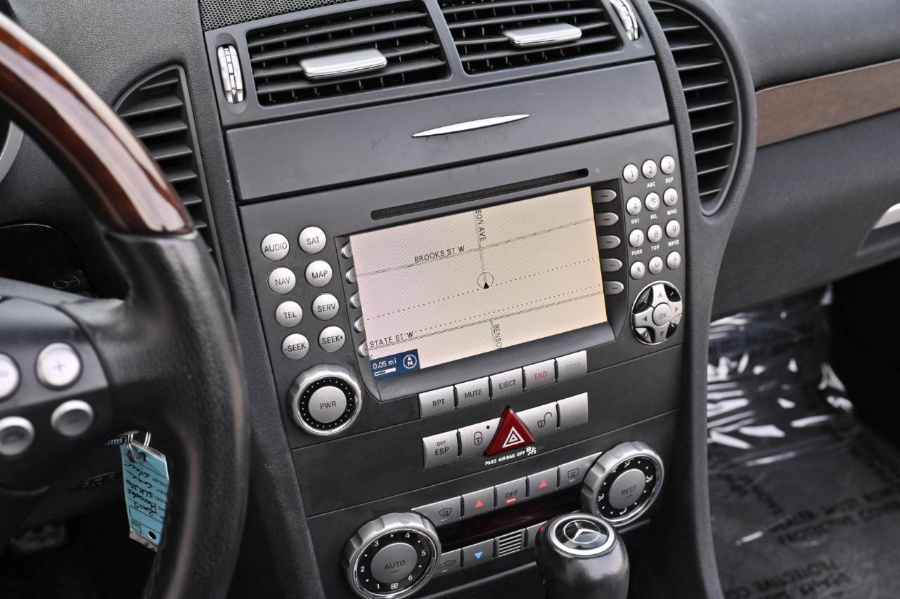 Mercedes-Benz SLK-Class Roadster 3.5L 2005