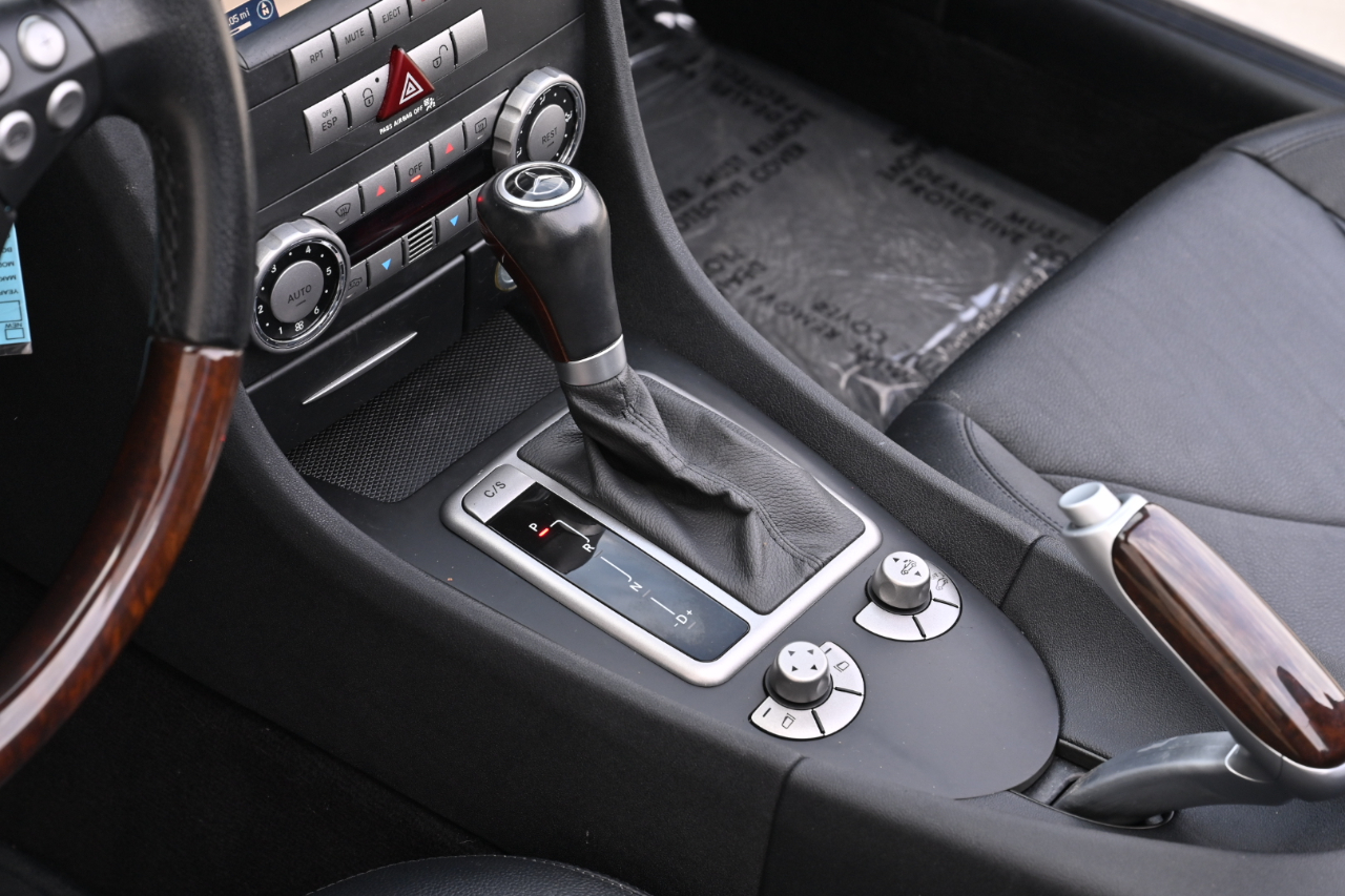 Mercedes-Benz SLK-Class Roadster 3.5L 2005