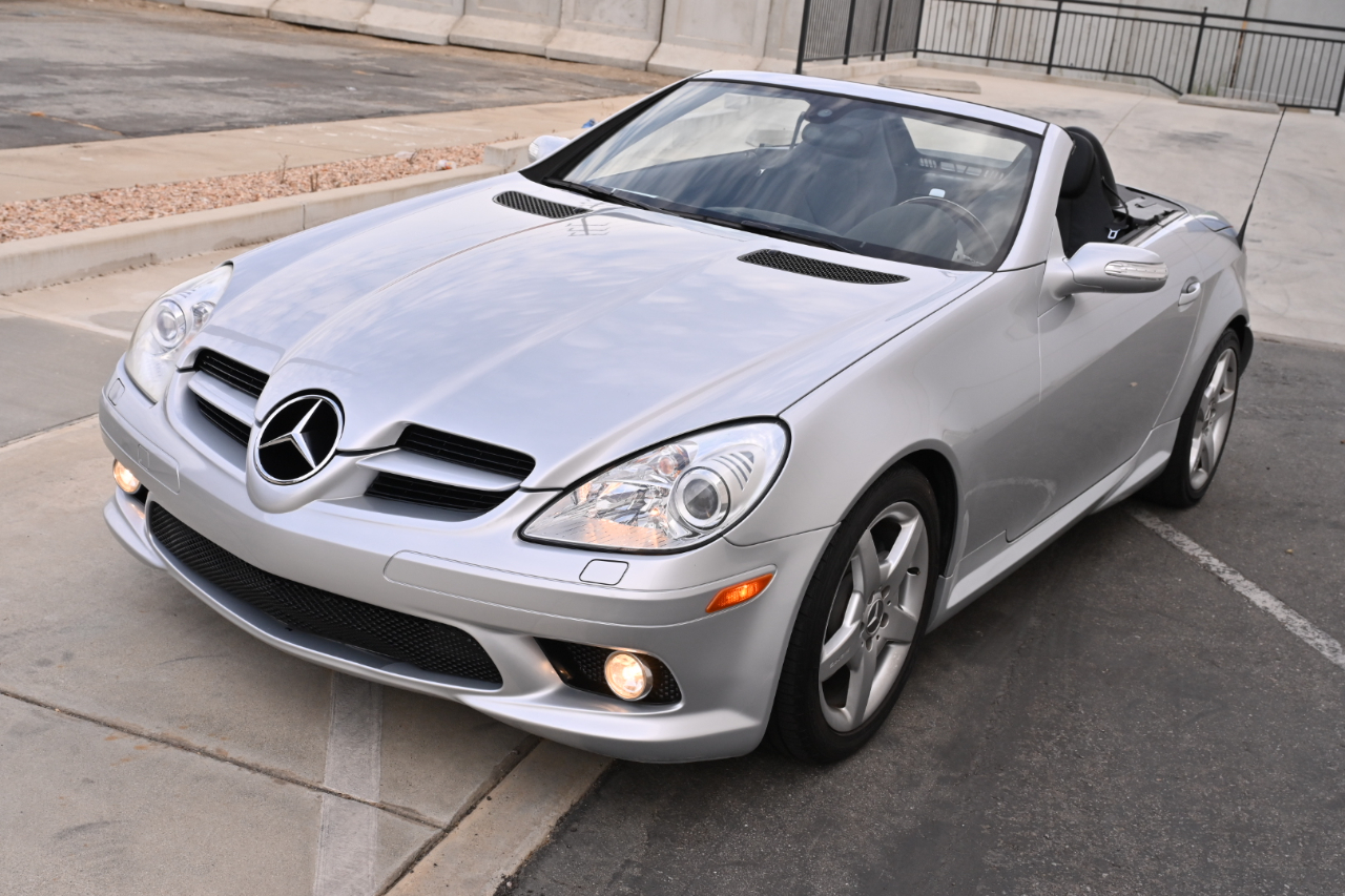 Mercedes-Benz SLK-Class Roadster 3.5L 2005