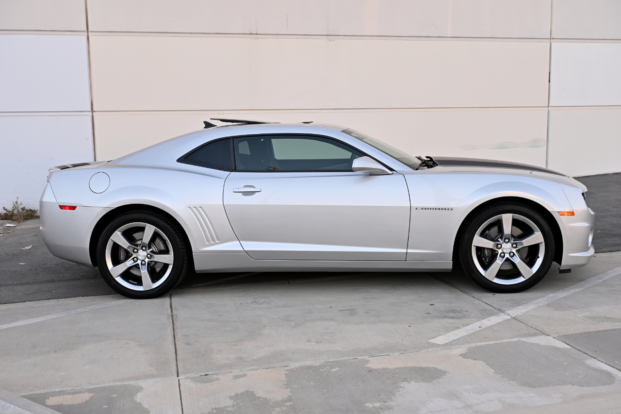 Chevrolet Camaro  2011